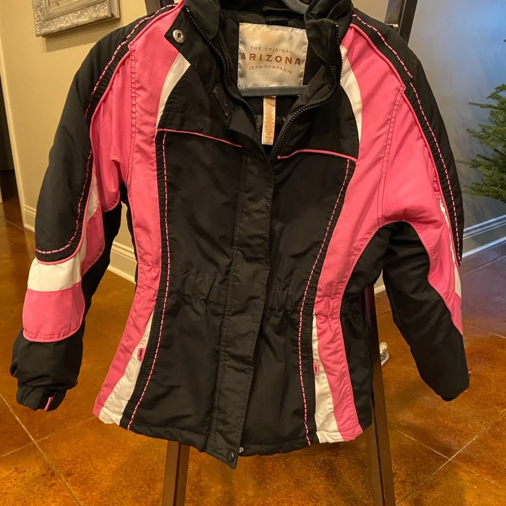 Arizona Jean Company Women's Black and‎ Pink Ski Jacket
